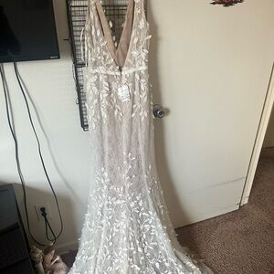 Melissa Sweet Ivory Lace Wedding Dress